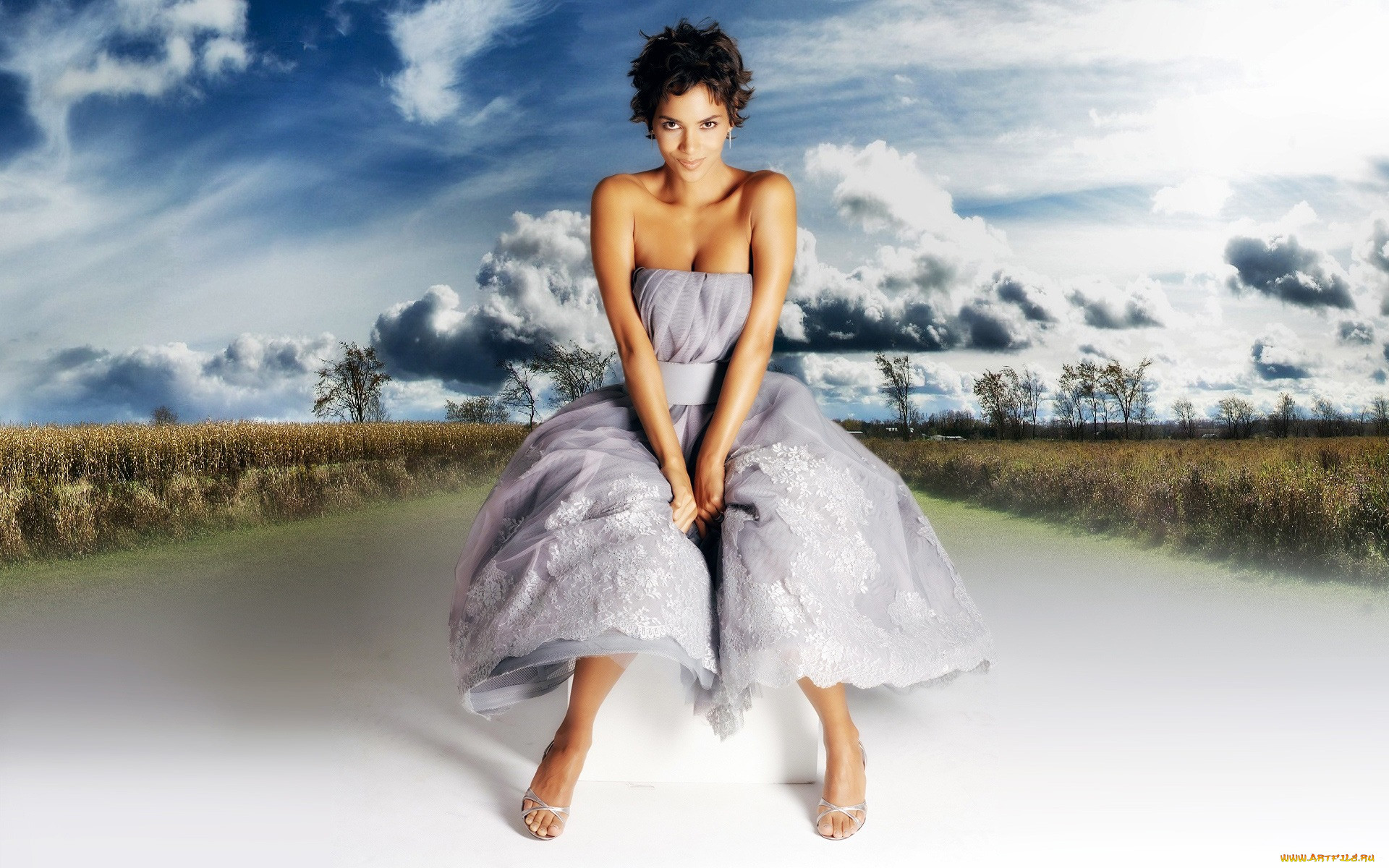 Halle Berry, 